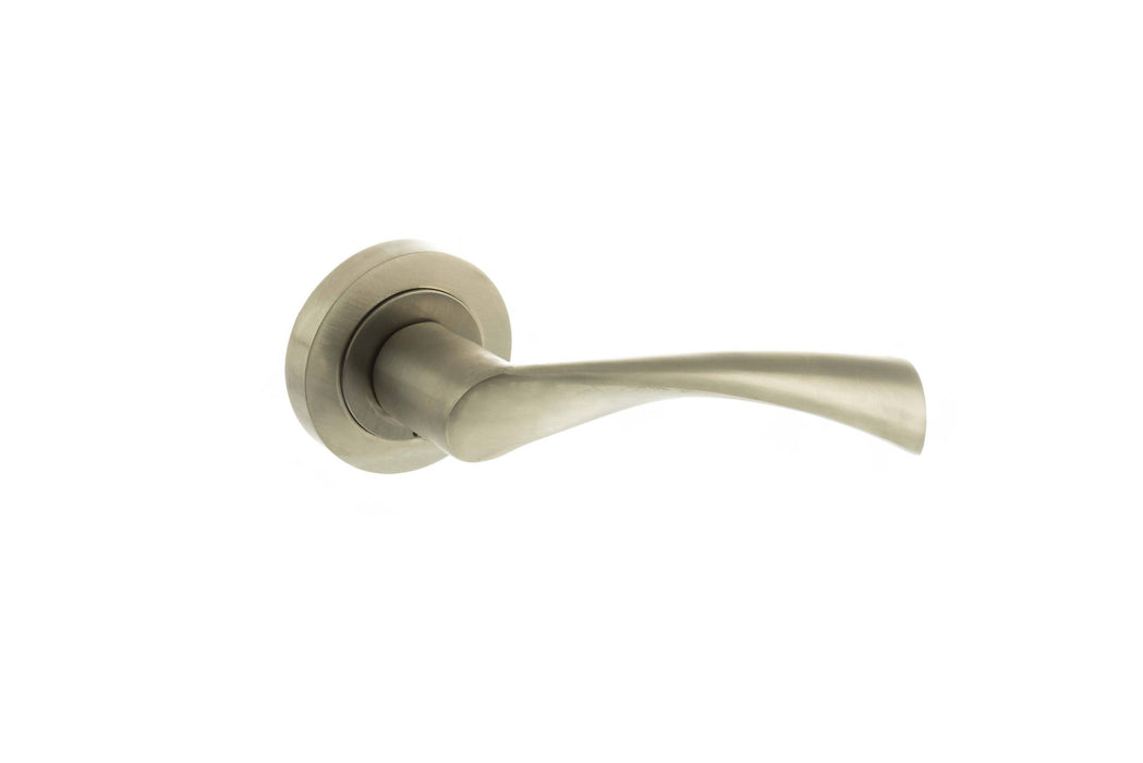 STATUS Colorado Lever Door Handle On Round Rose